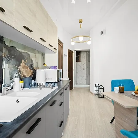 Stepup Suites, Cismigiu Park, Center, Amazing Park View 3*