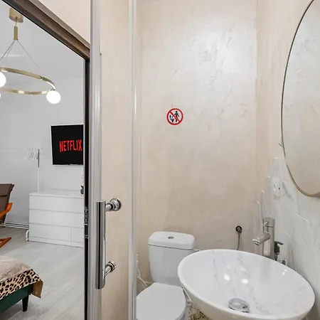 Stepup Suites, Cismigiu Park, Center, Amazing Park View 公寓式酒店 3*