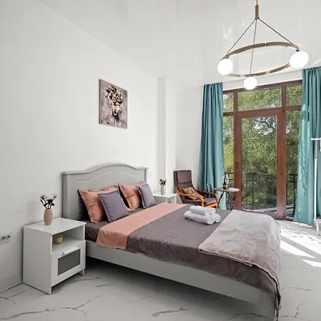 Stepup Suites, Cismigiu Park, Center, Amazing Park View 3* Bukurešť